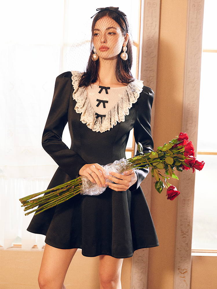 Palace Style Bow Long Sleeve Dress
